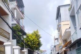 Ngộp Phú Thọ Hòa - 4x16m2  - HXH ngủ trong nhà - 2 tầng BTCT